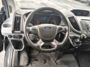 Ford Transit 8