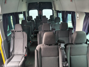Ford Transit 9