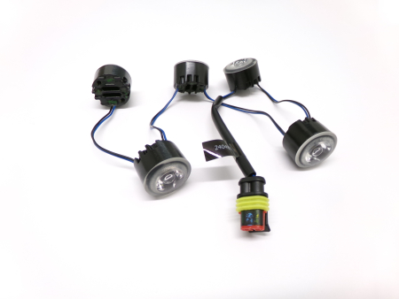 HELLA PÄIVÄAJOVALOSARJA 12/24V, ESIM VOLVO L-A HL-2PT177696-701